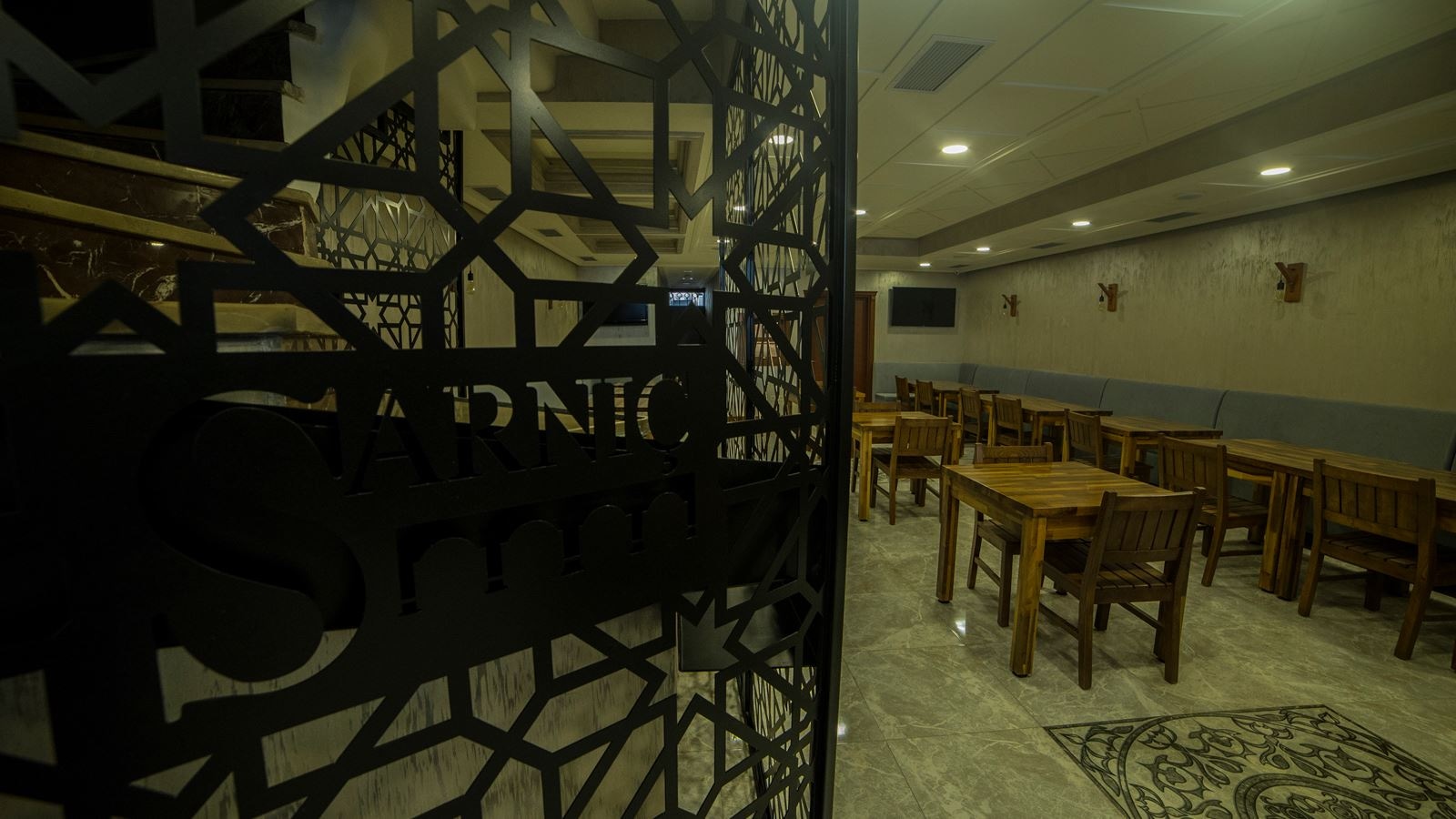 restaurants-restaurants