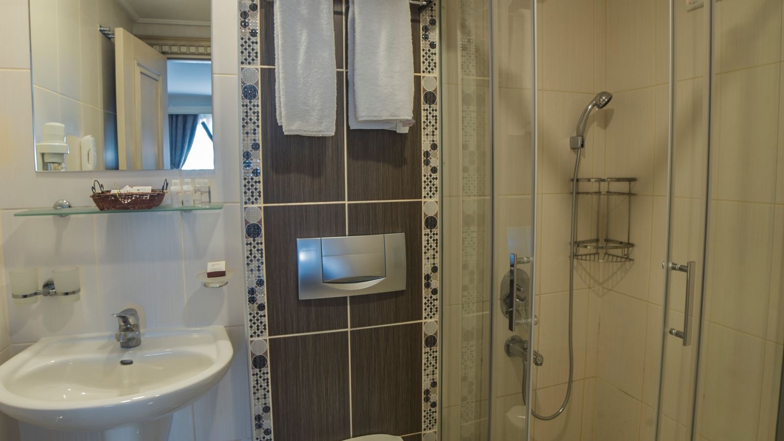 rooms-bed-in-dormitory-standard