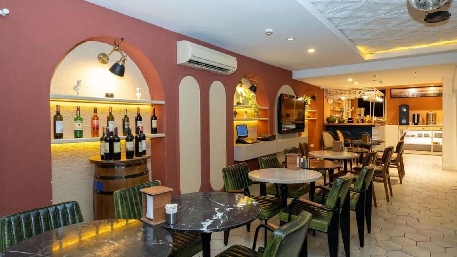 restaurants-restaurants