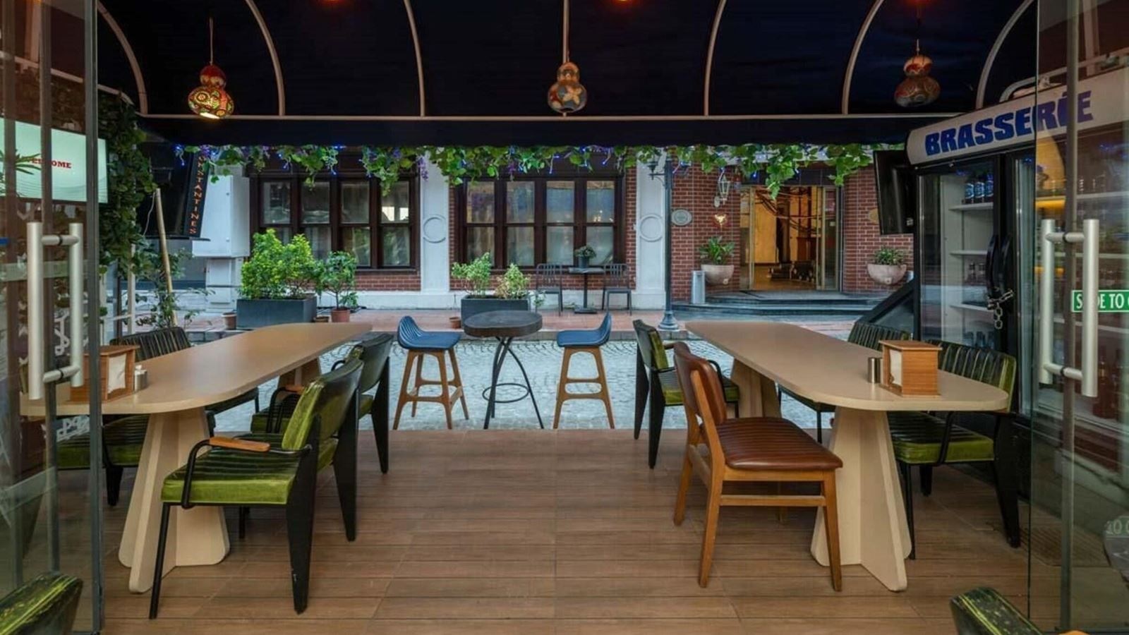 restaurants-restaurants