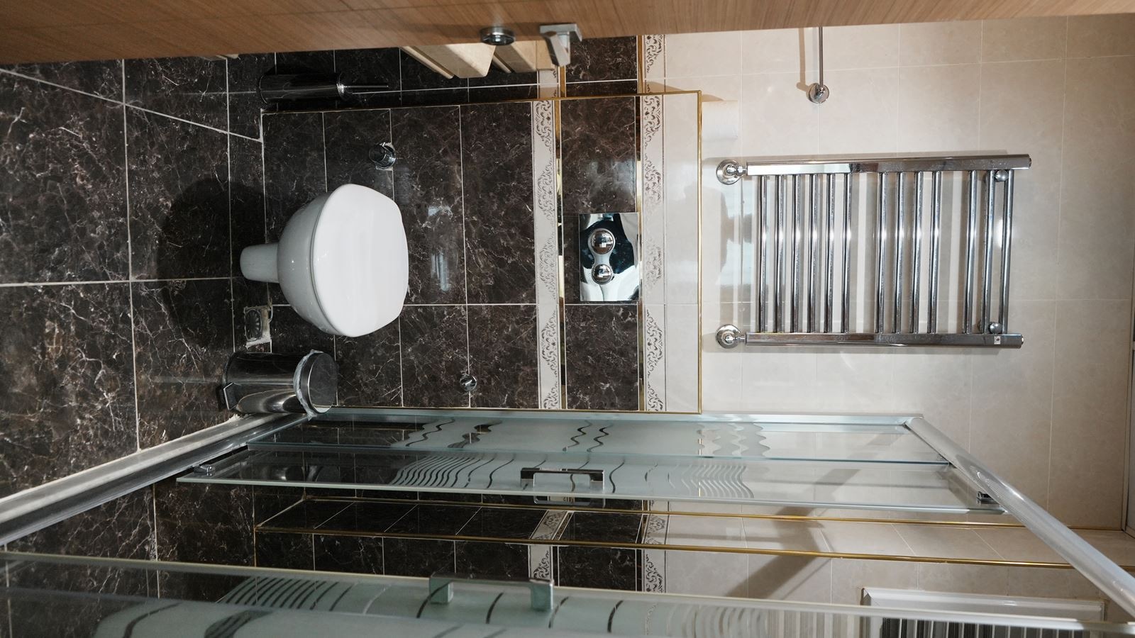 rooms-triple-two-beds