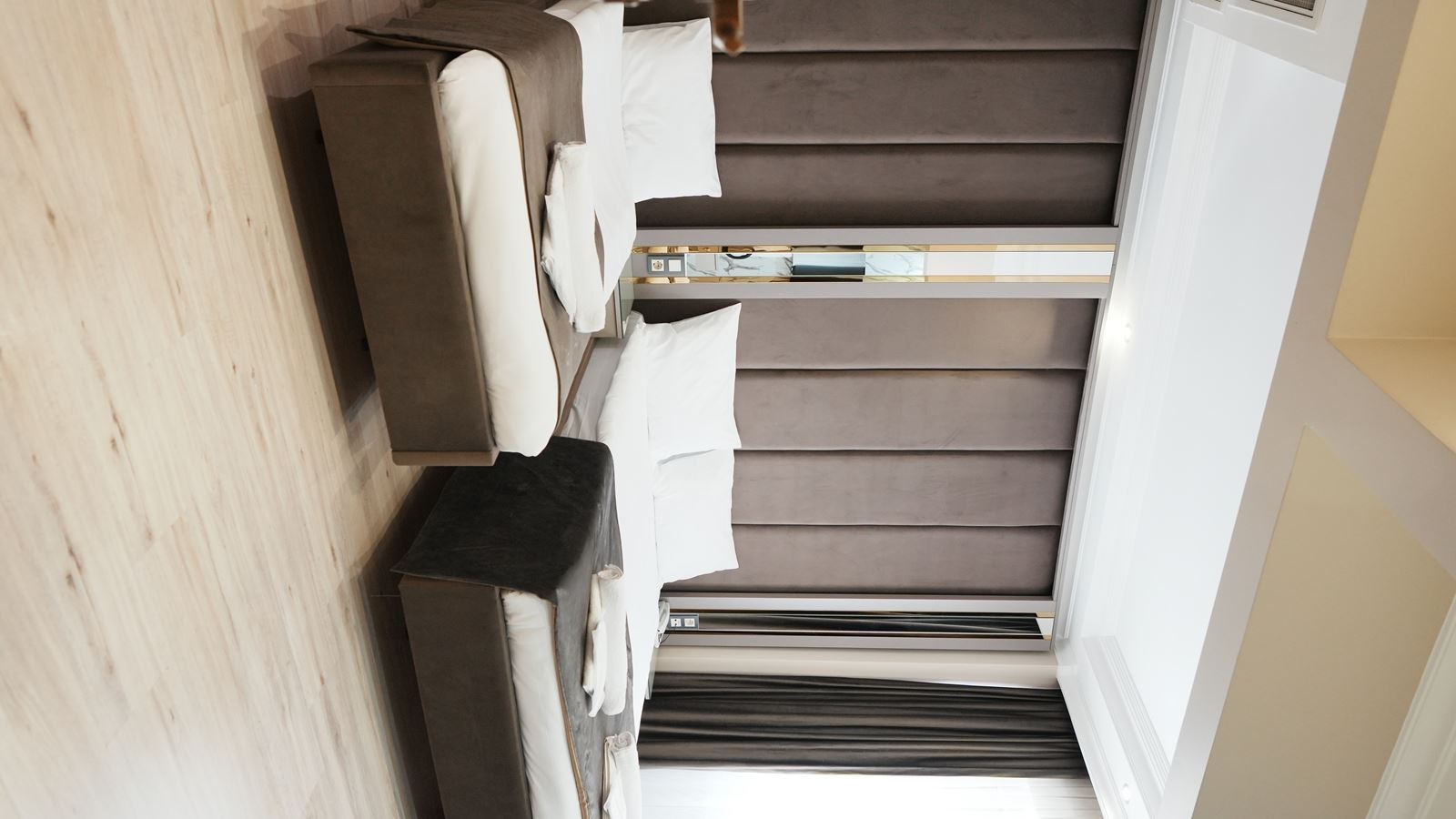 rooms-triple-two-beds