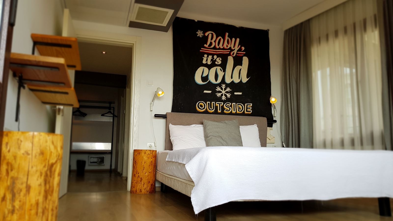 rooms-family-room-deluxe