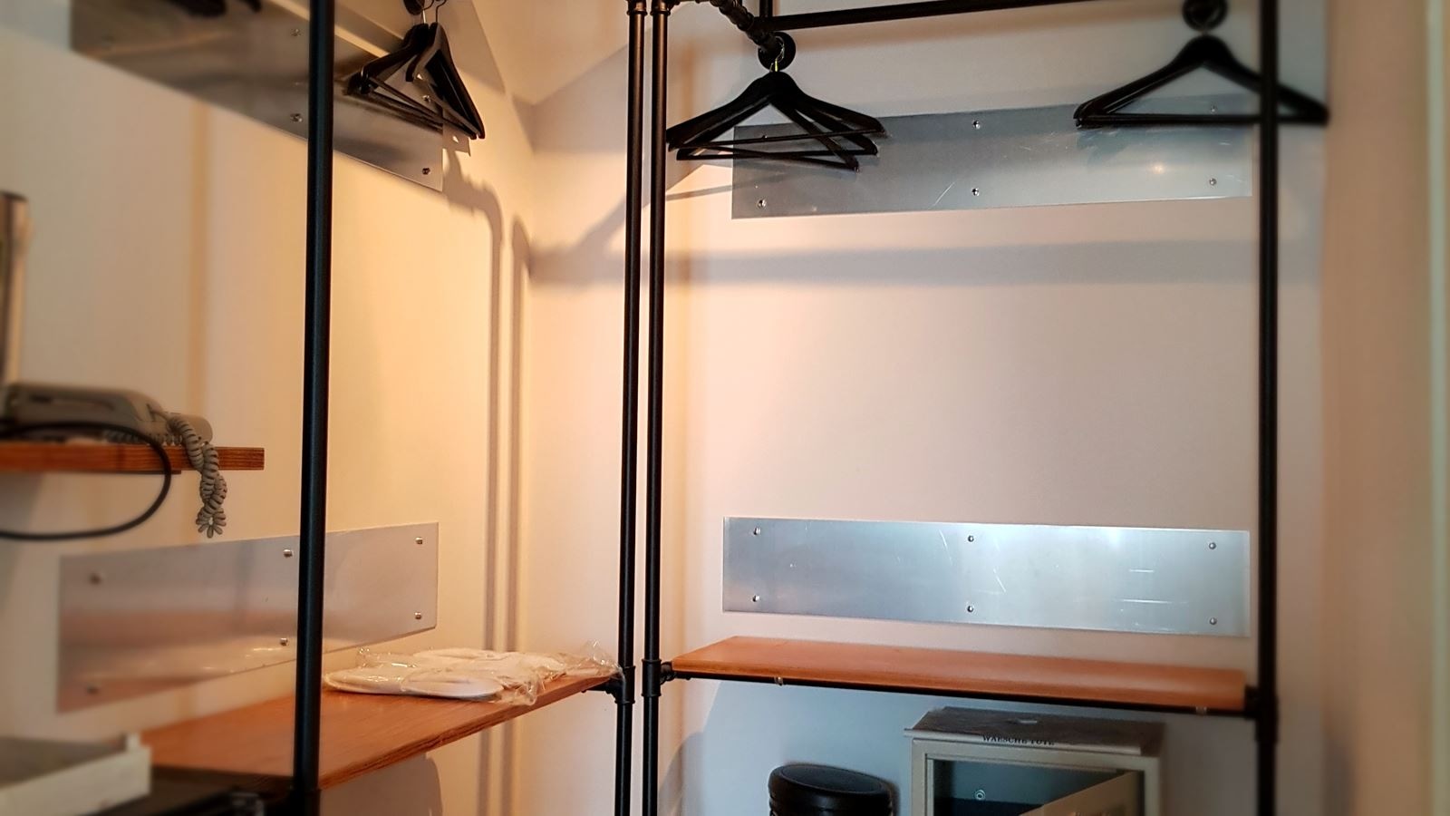 rooms-family-room-deluxe