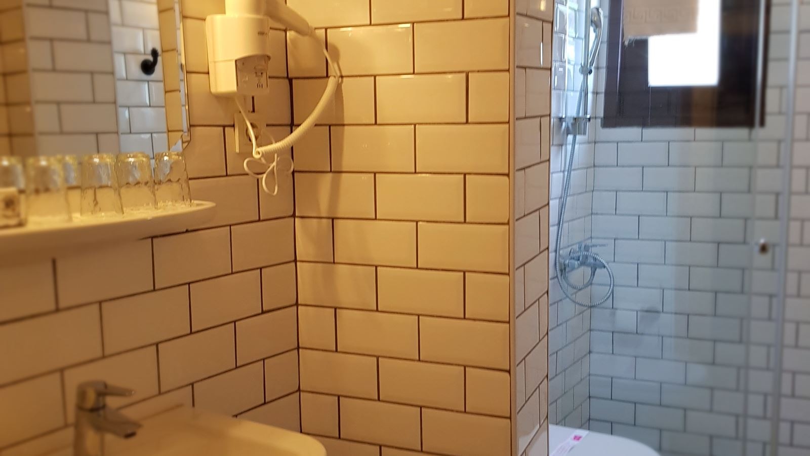 rooms-family-room-deluxe