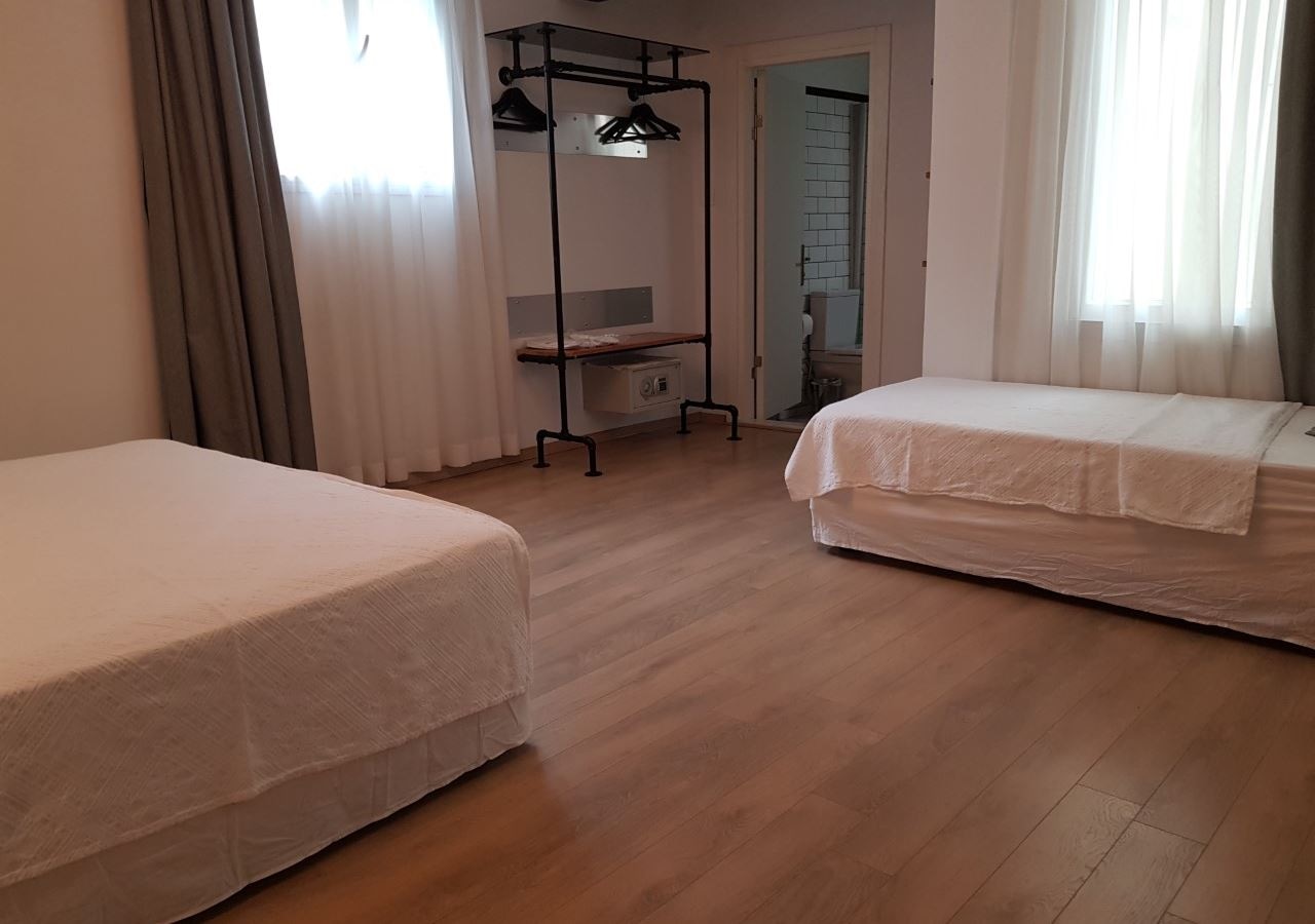 rooms-triple-standard