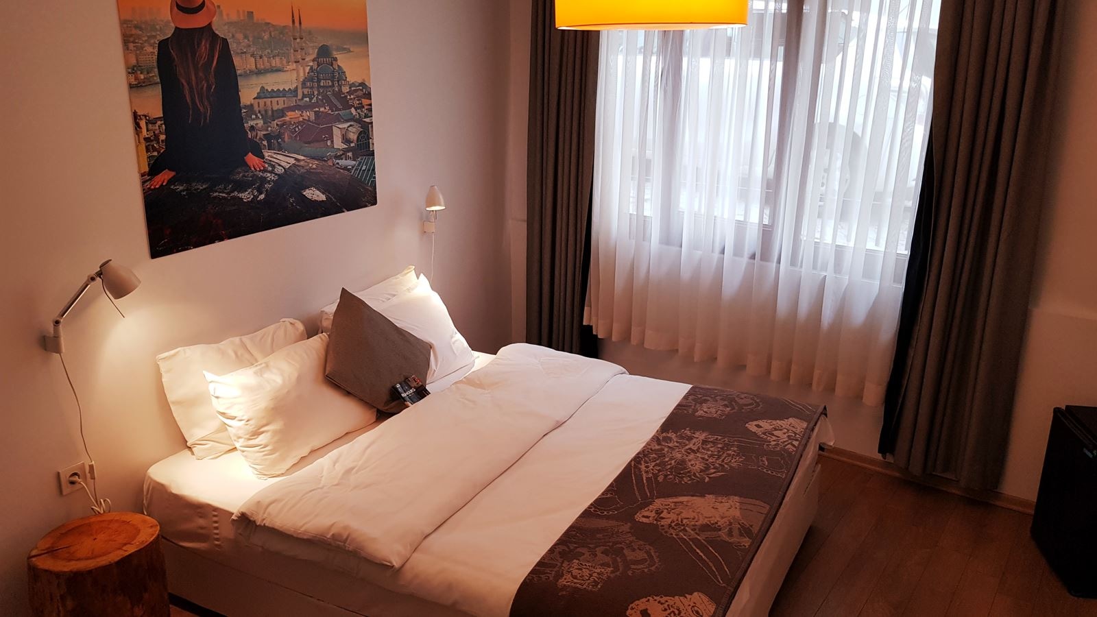 rooms-family-room-standard