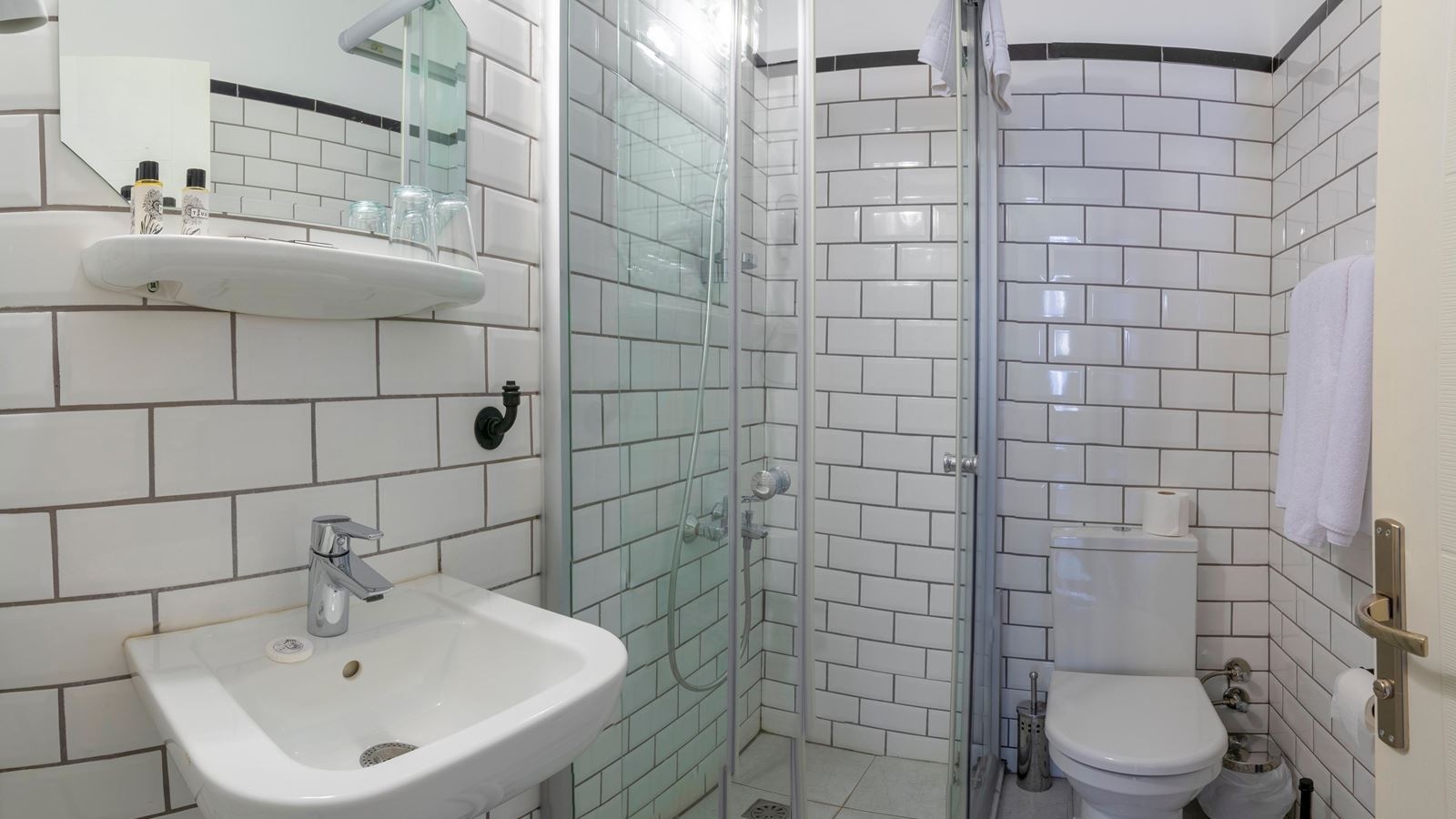 rooms-single-standard