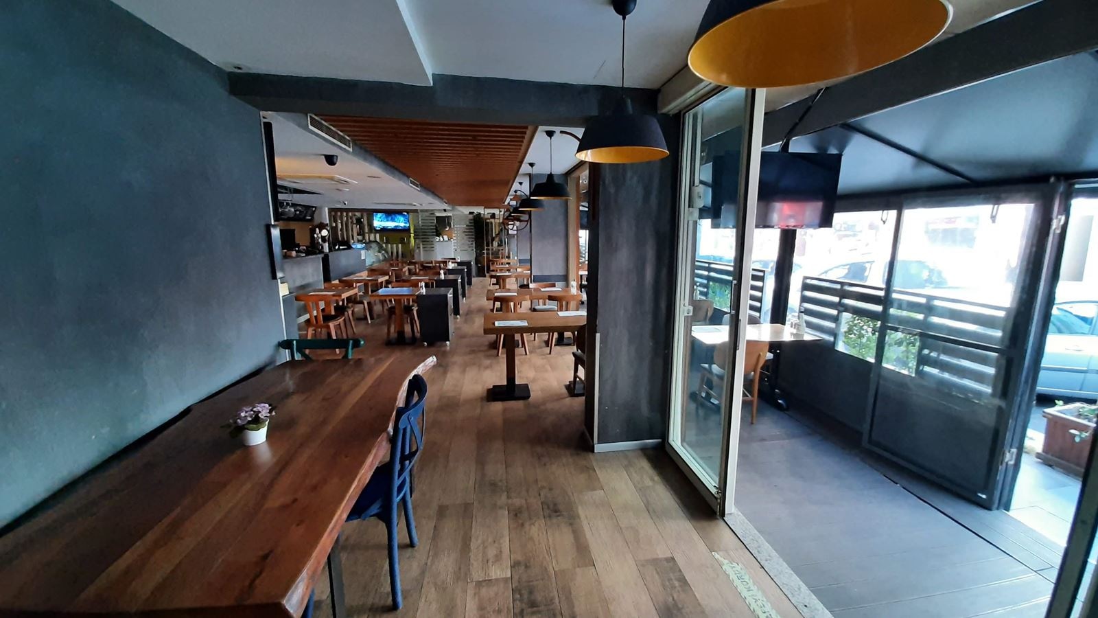 restaurants-restaurants