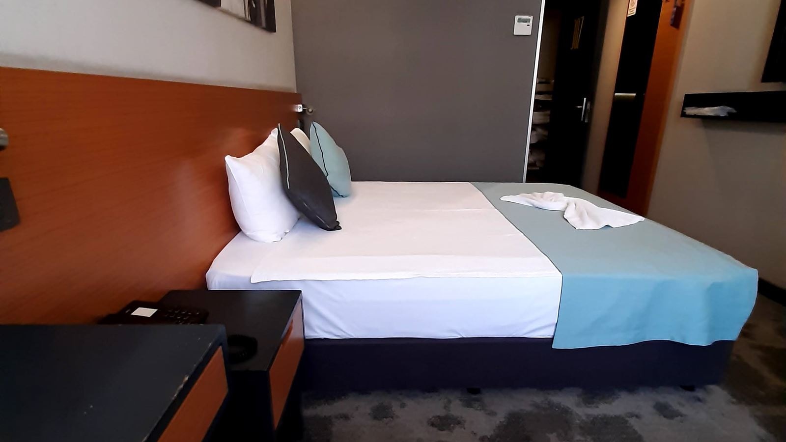 rooms-double-or-twin-standard