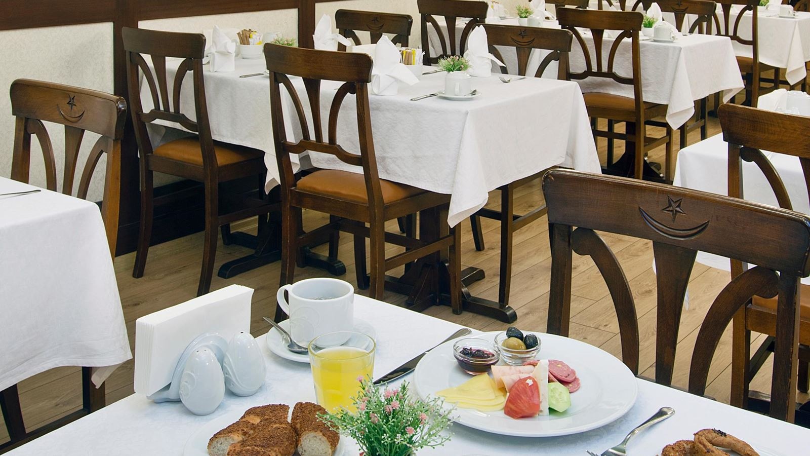 restaurants-restaurants