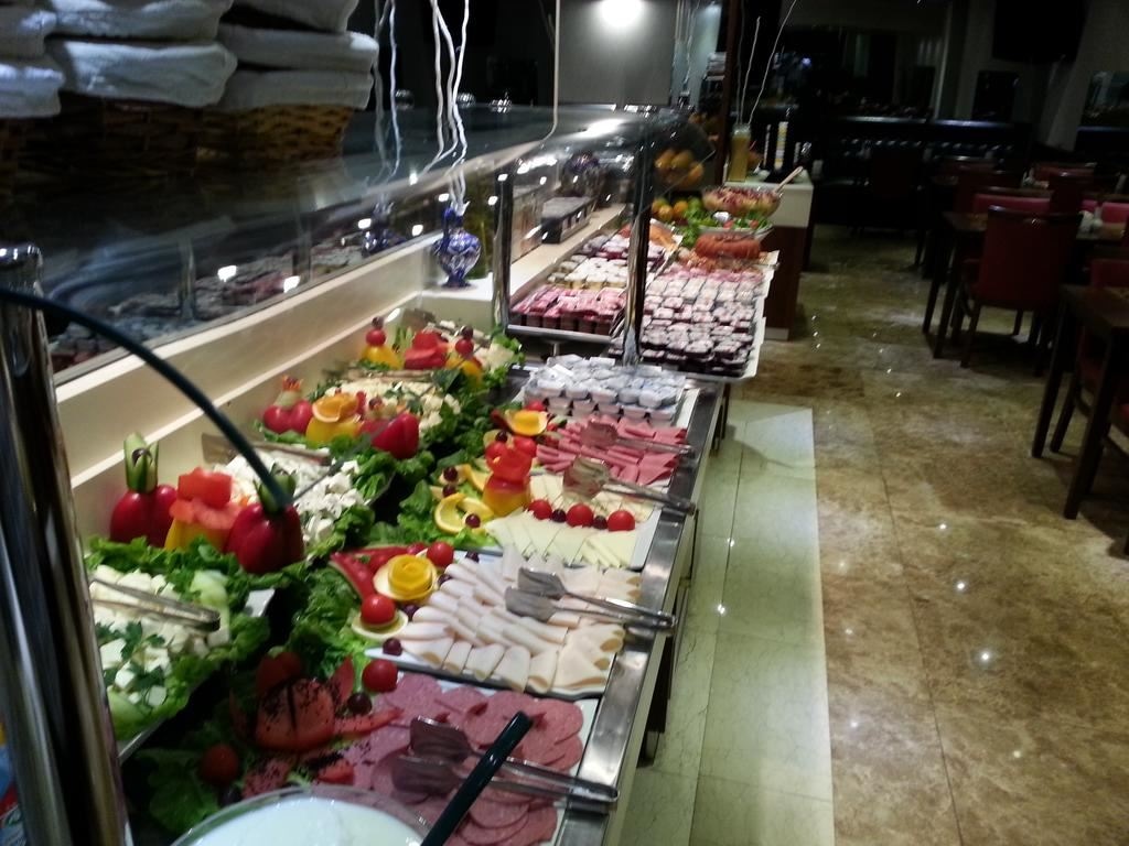 restaurants-restaurants