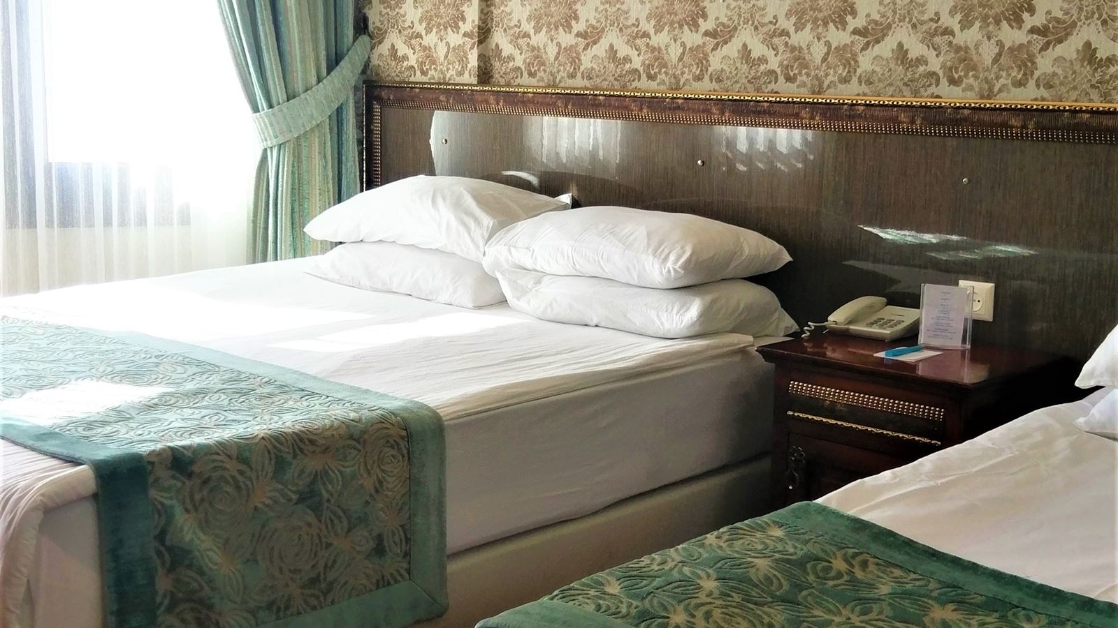 rooms-family-room-standard