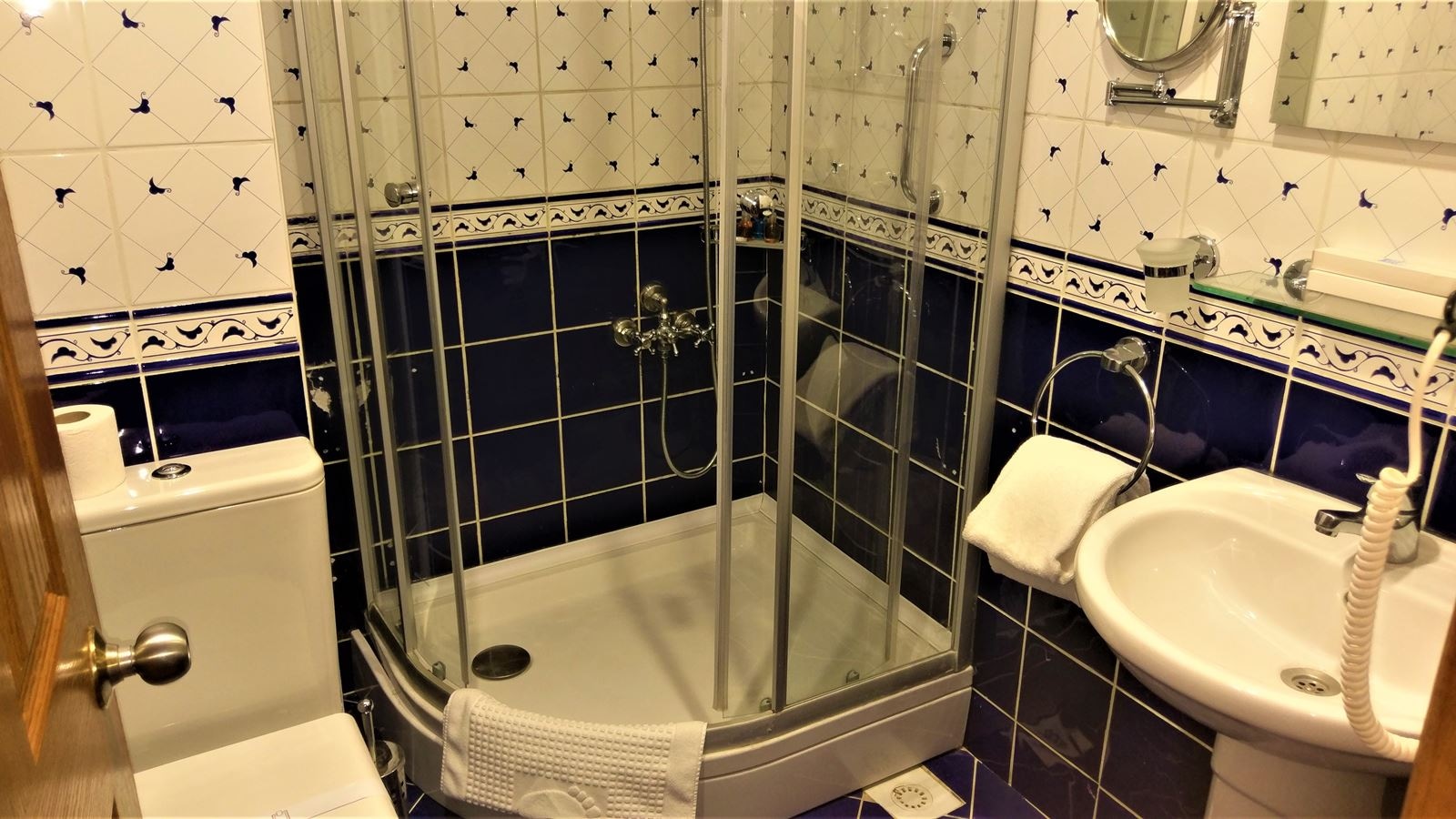 rooms-double-or-twin-superior