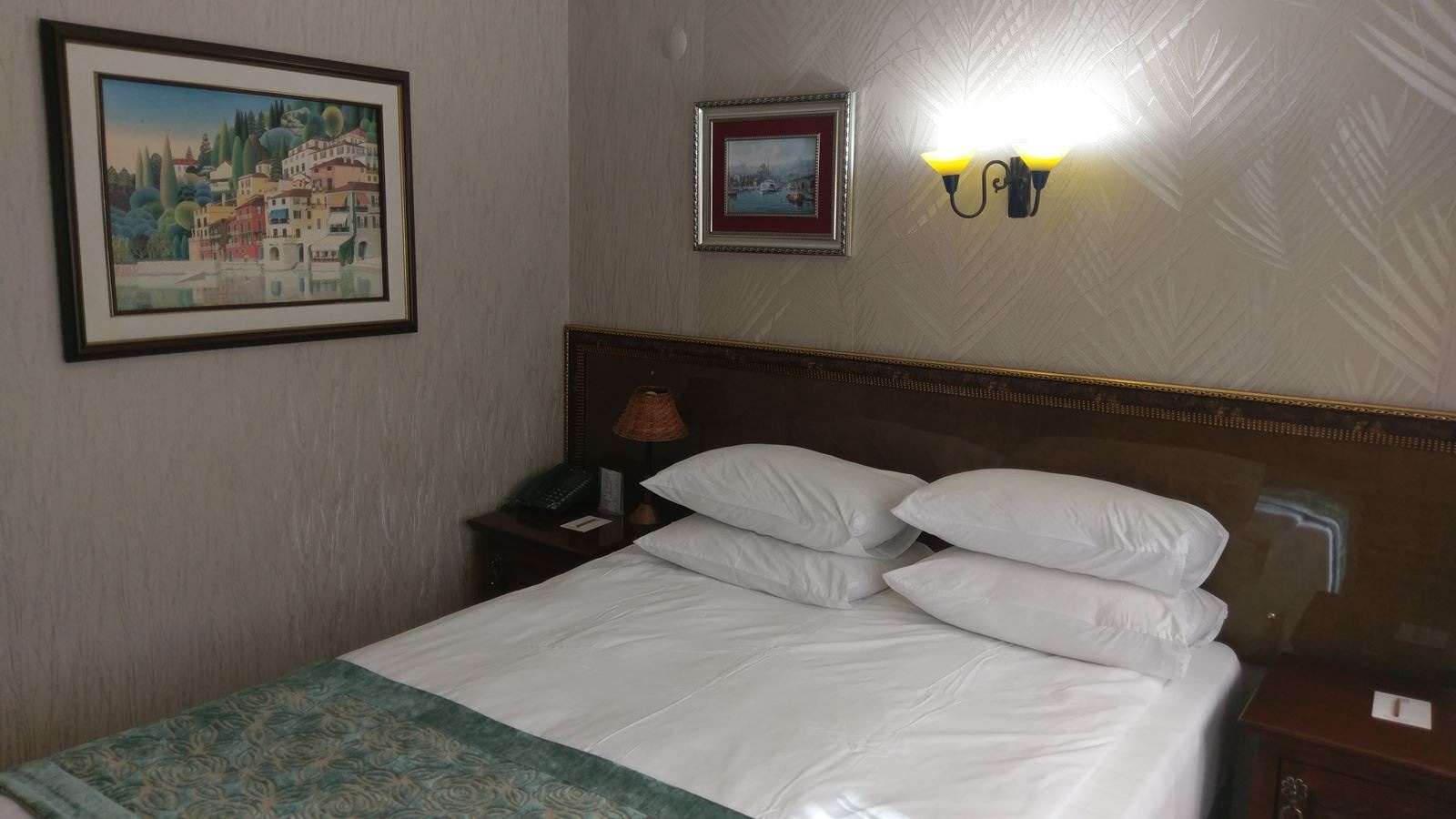 rooms-double-or-twin-standard