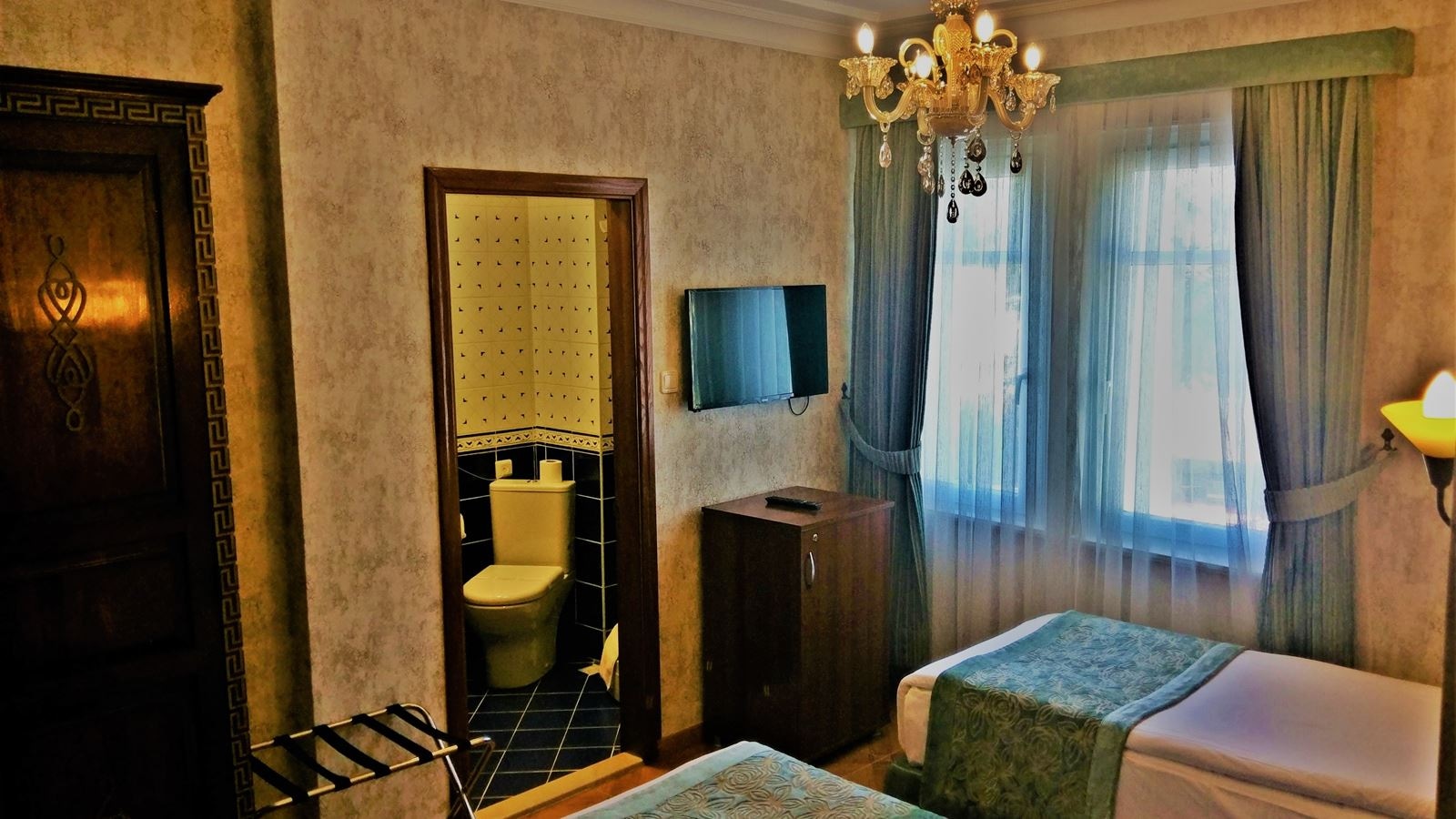 rooms-double-or-twin-deluxe