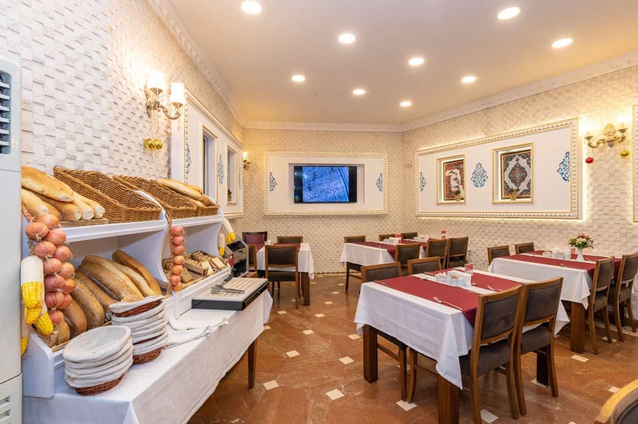 restaurants-breakfast-buffet