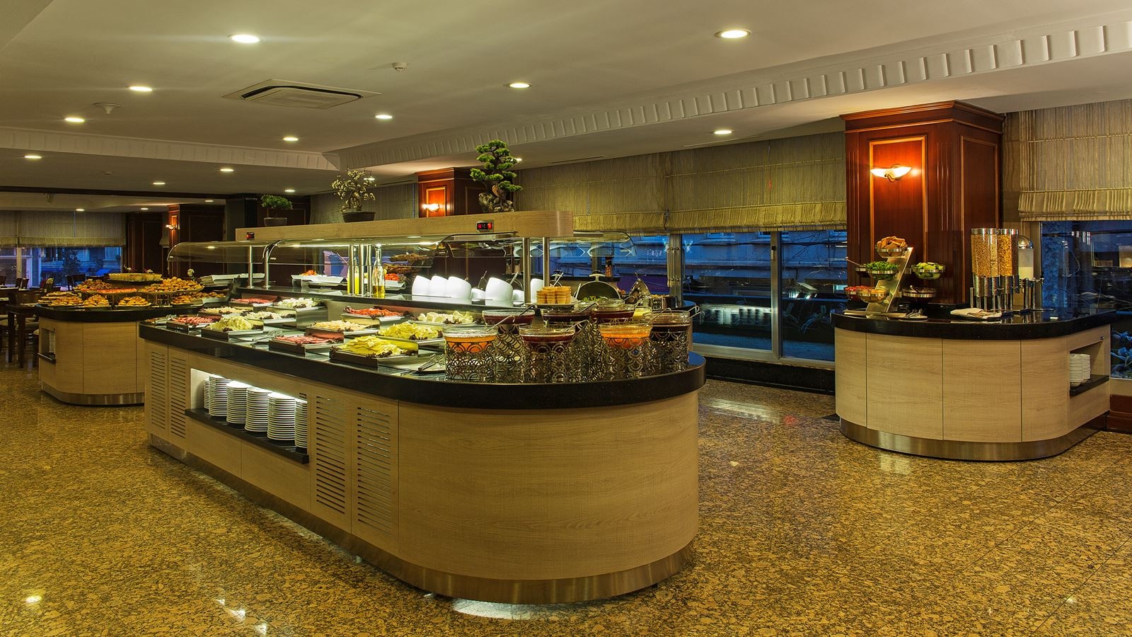 restaurants-restaurants