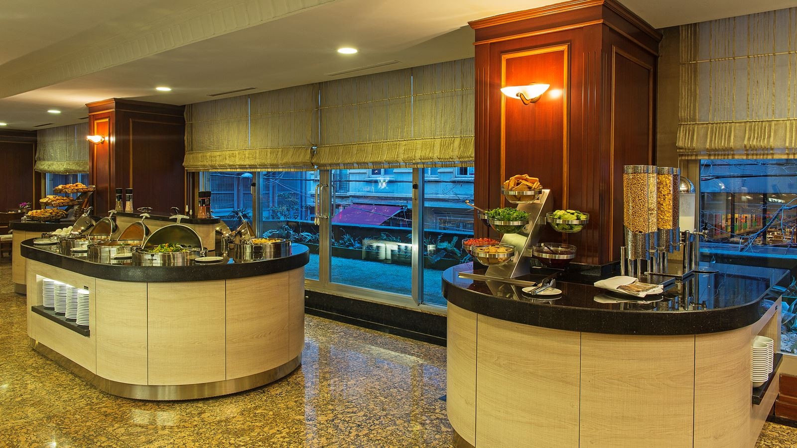 restaurants-restaurants