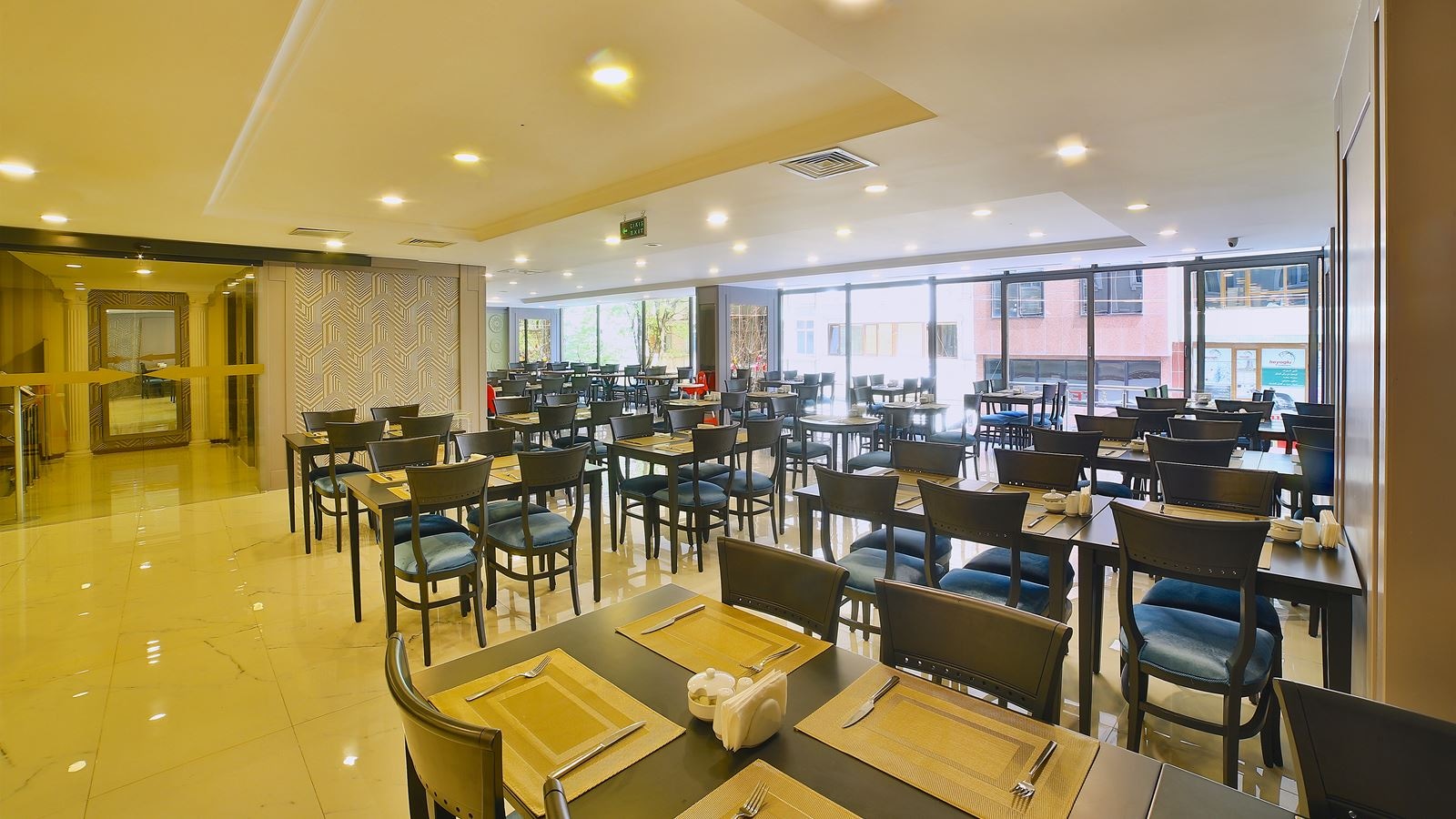 restaurants-restaurants