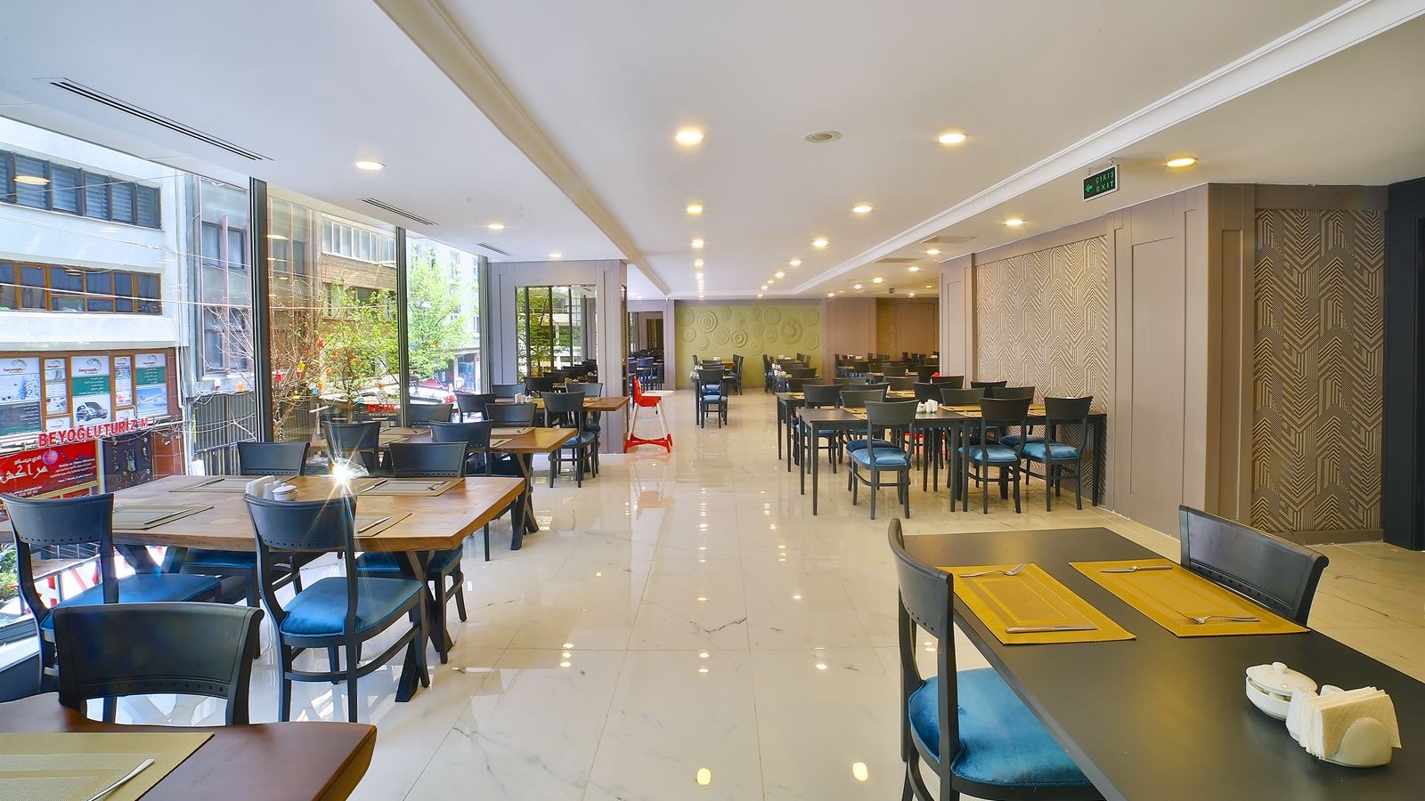 restaurants-restaurants