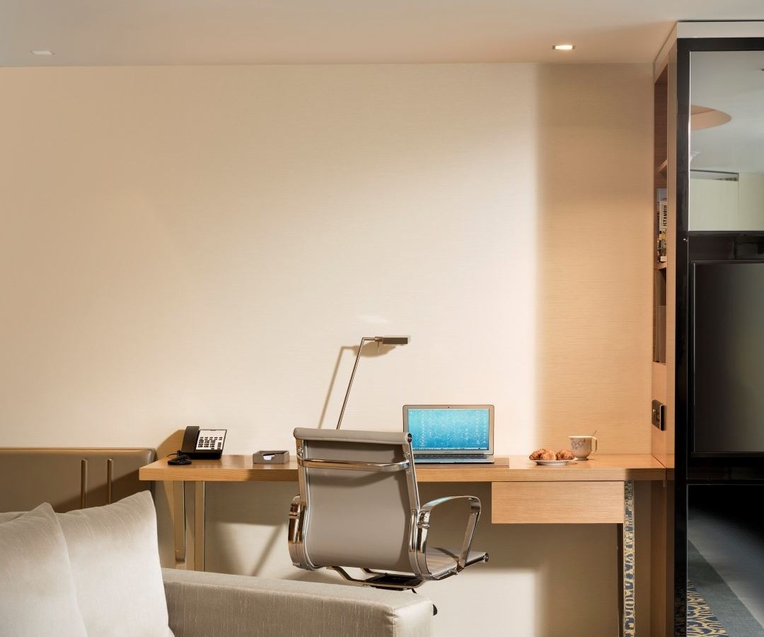 rooms-suite-deluxe-city-view