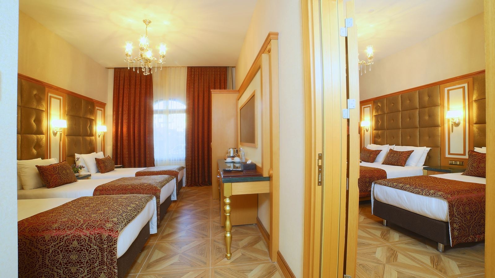 rooms-quadruple-two-double-beds