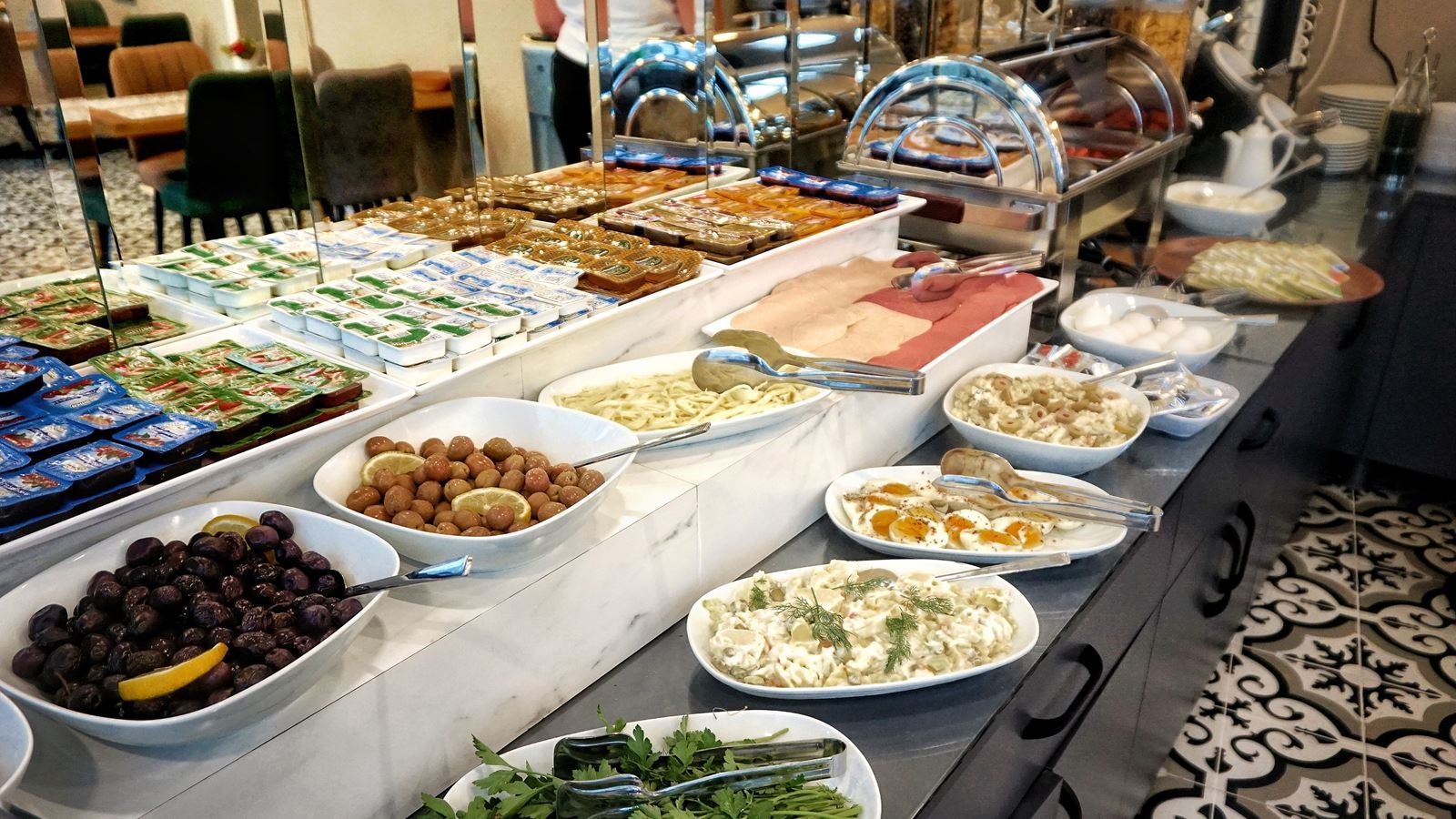 restaurants-restaurants