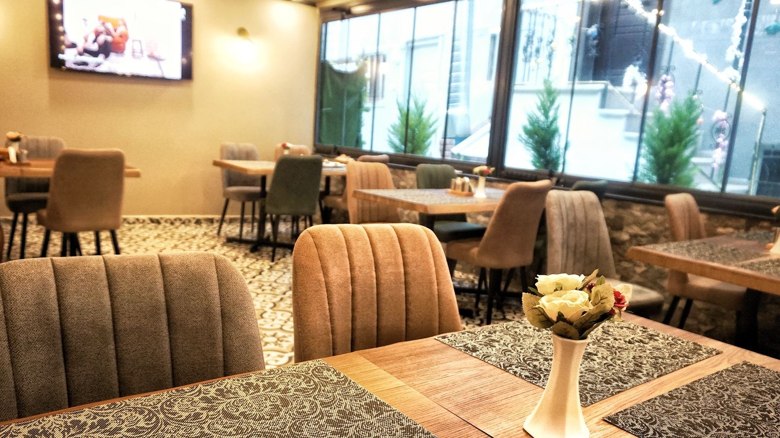 restaurants-restaurants