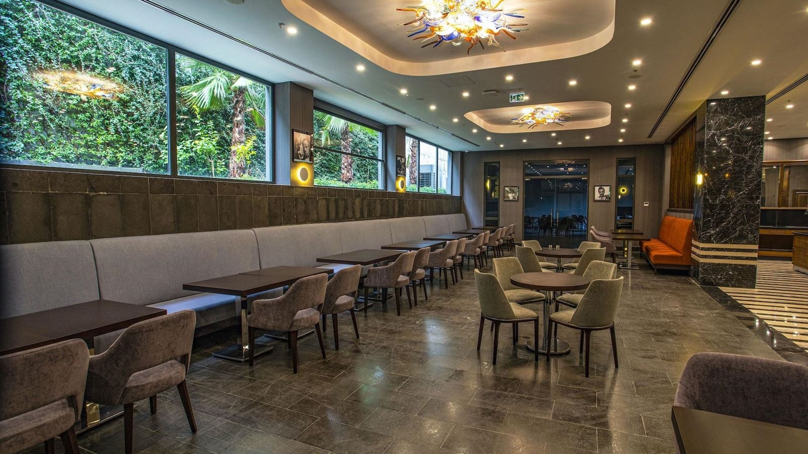 restaurants-restaurants