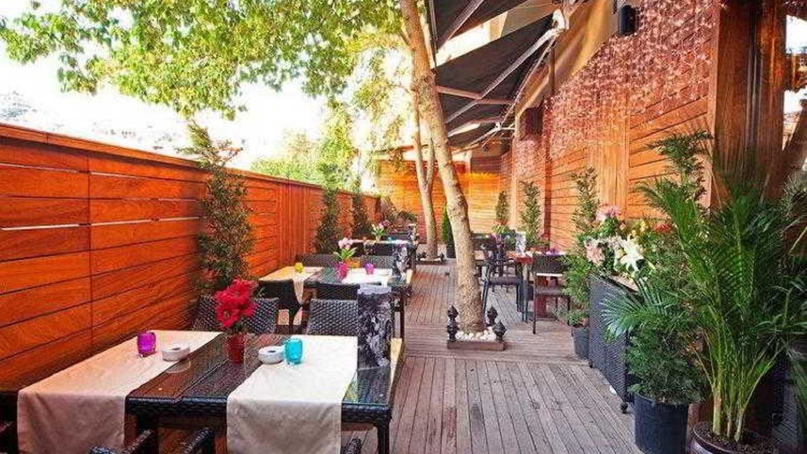 restaurants-restaurants