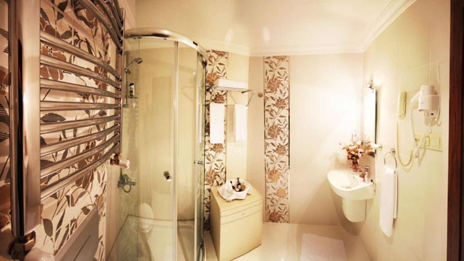 rooms-suite-standard