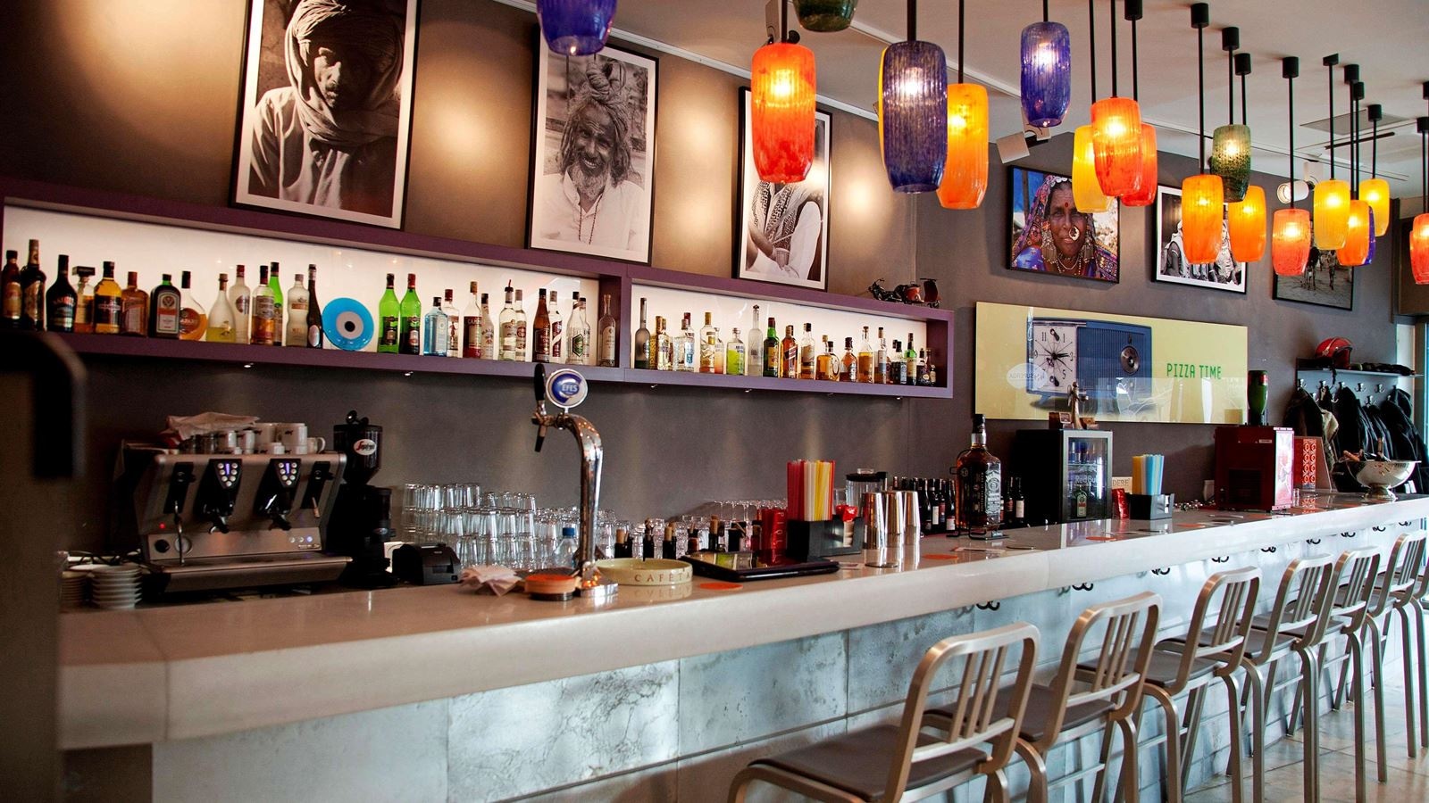 restaurants-restaurants