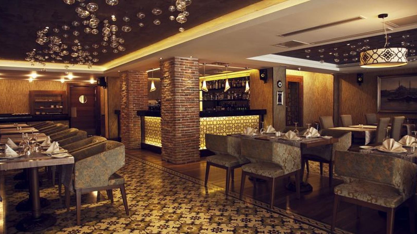 restaurants-restaurants