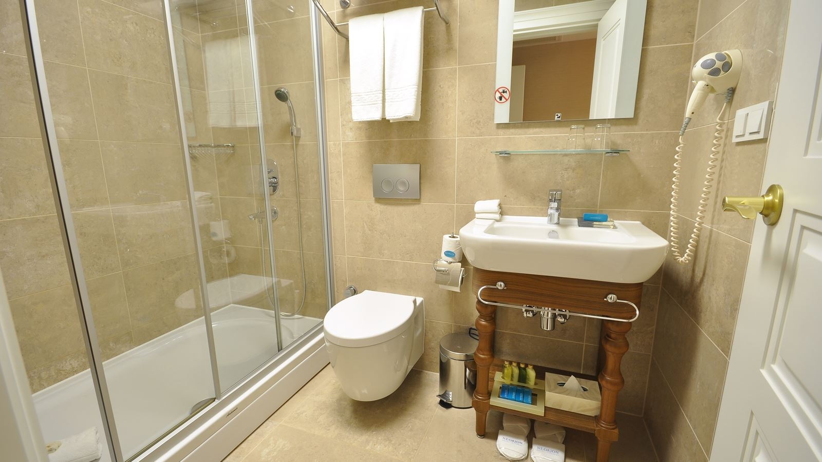 rooms-single-standard