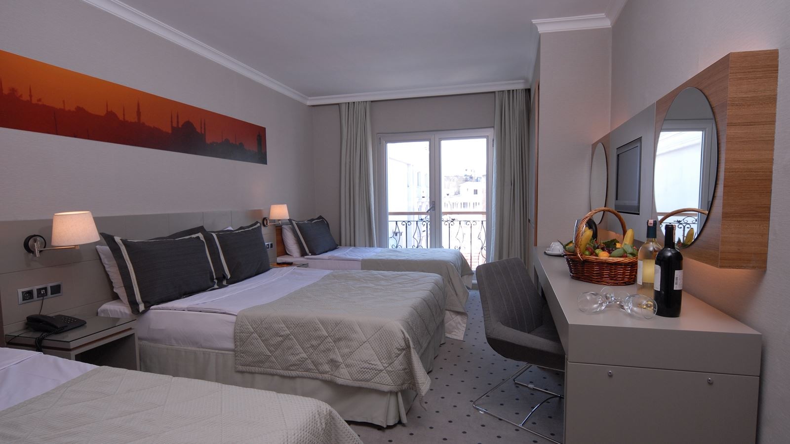 rooms-house-connecting-room