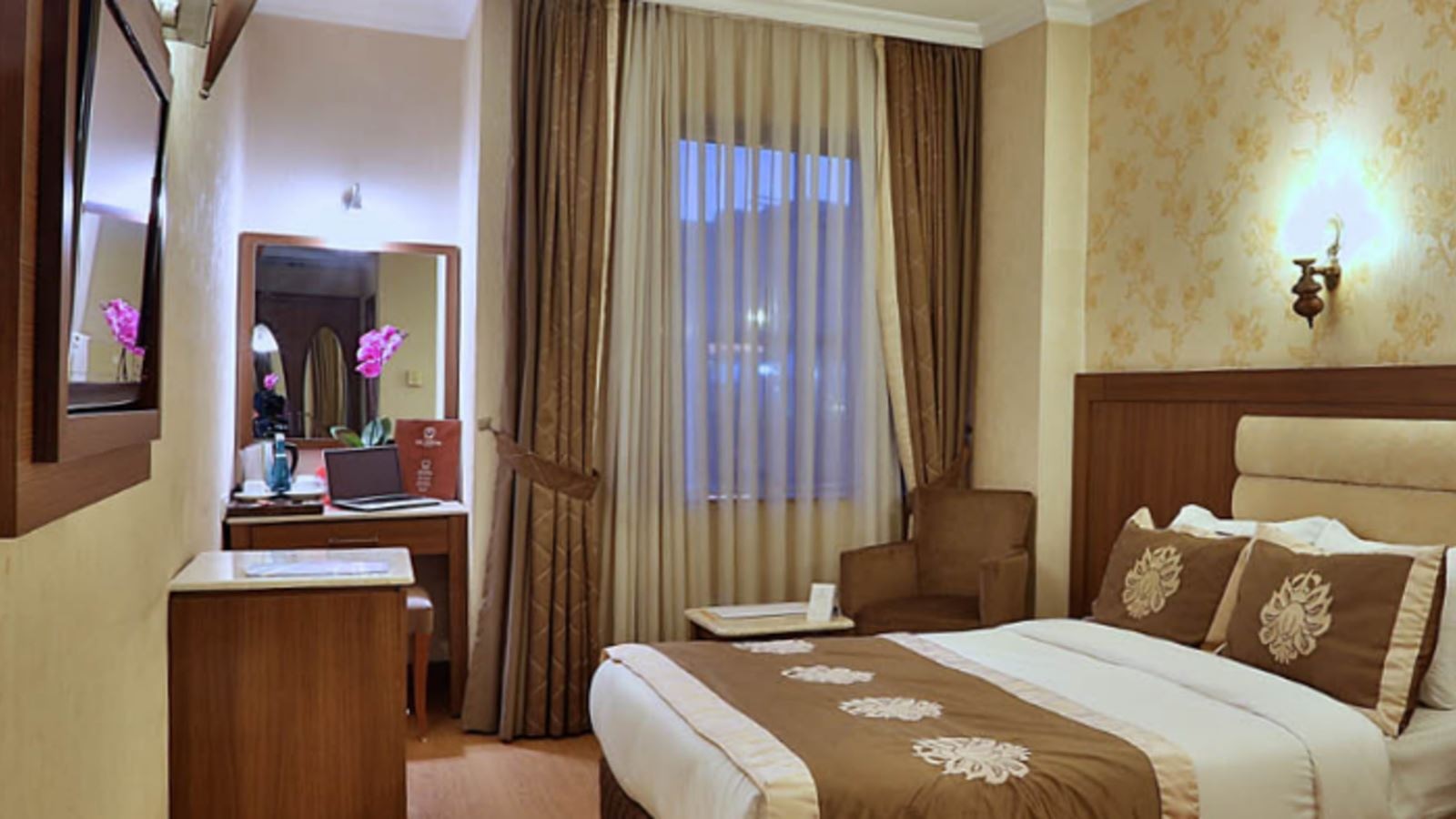 rooms-room-run-of-house