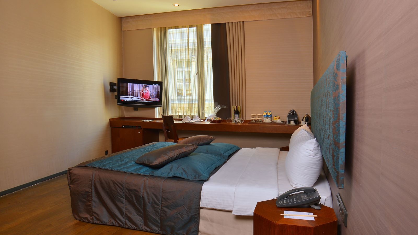 rooms-family-room-standard