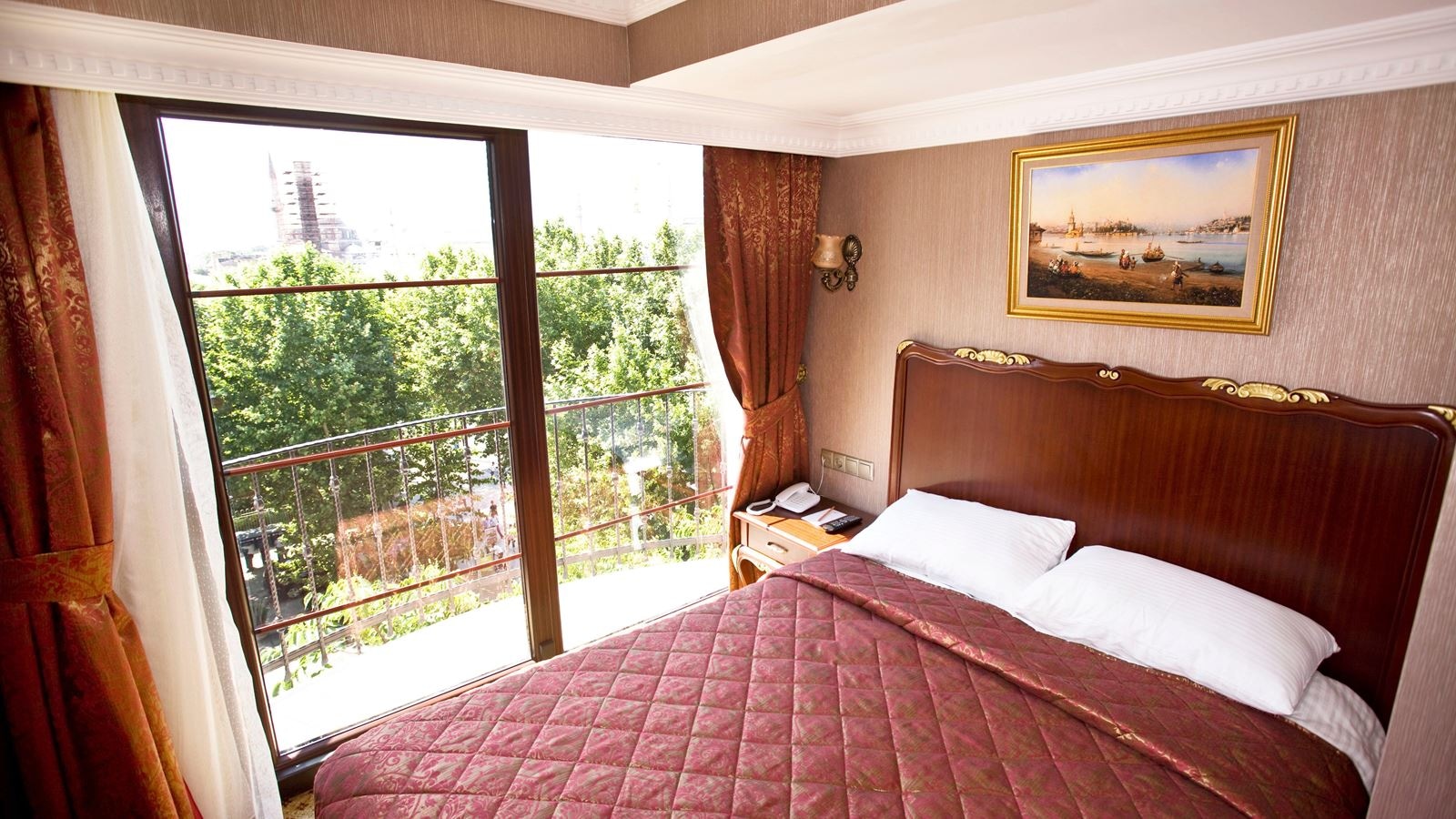 rooms-family-room-standard