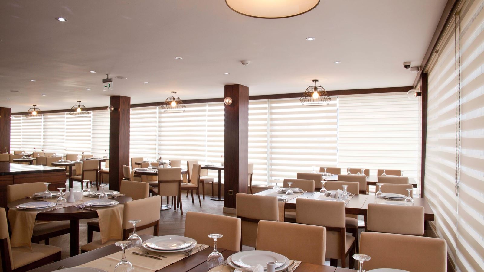 restaurants-restaurants