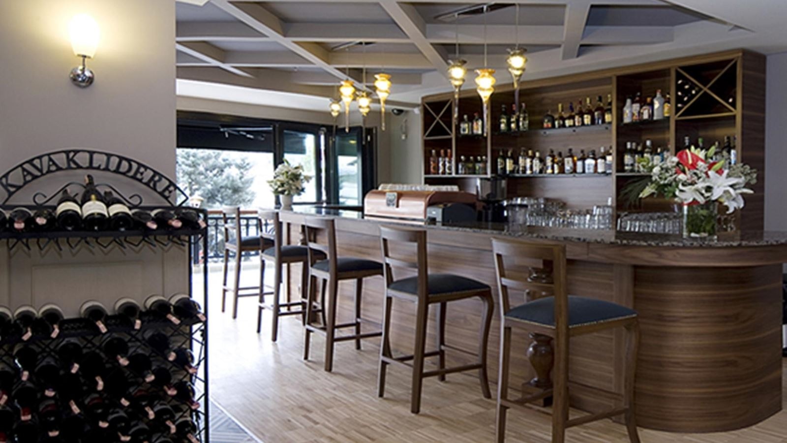 restaurants-restaurants