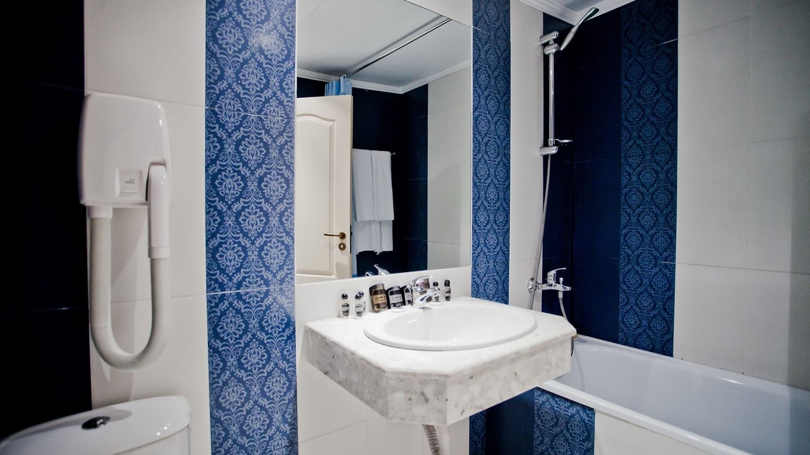 rooms-double-room-sea-view