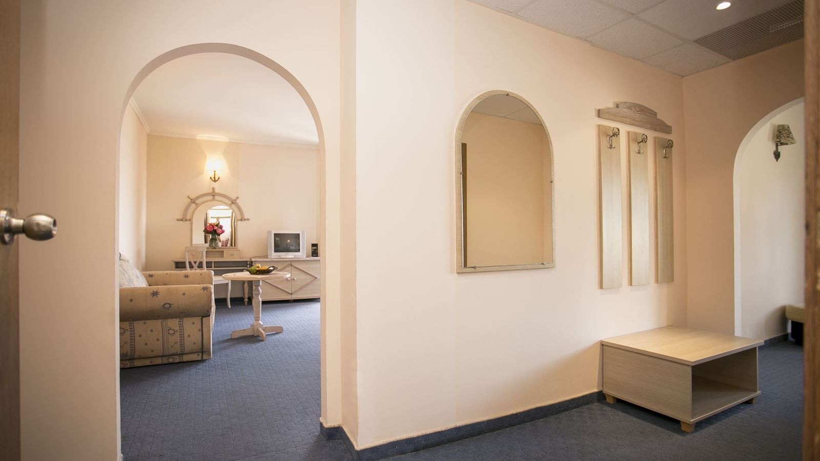 rooms-2-bedrooms-studio-park-view