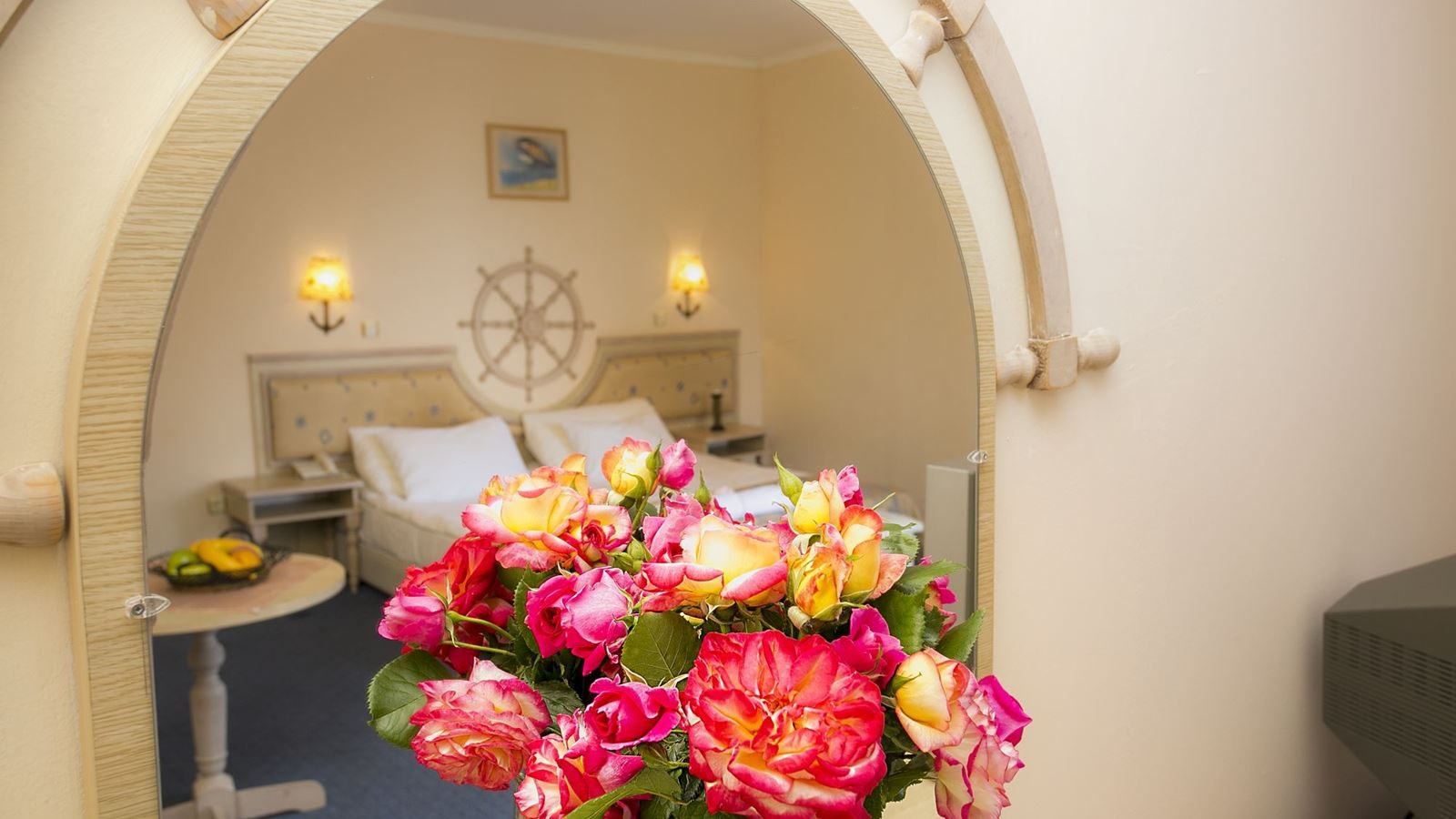 rooms-2-bedrooms-studio-sea-view