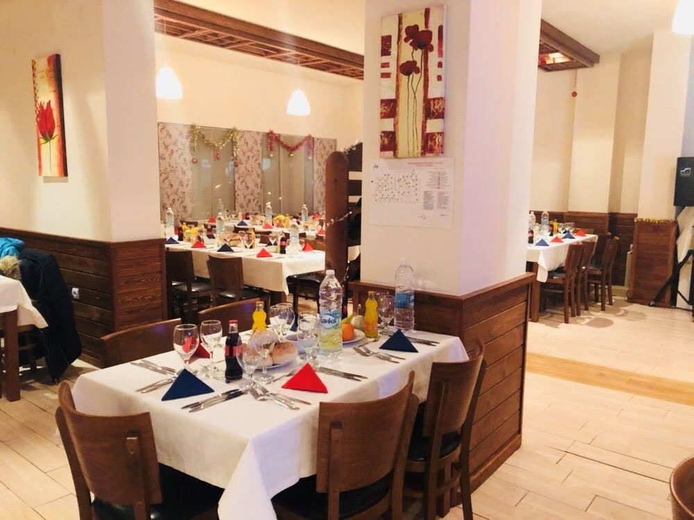 restaurants-restaurants