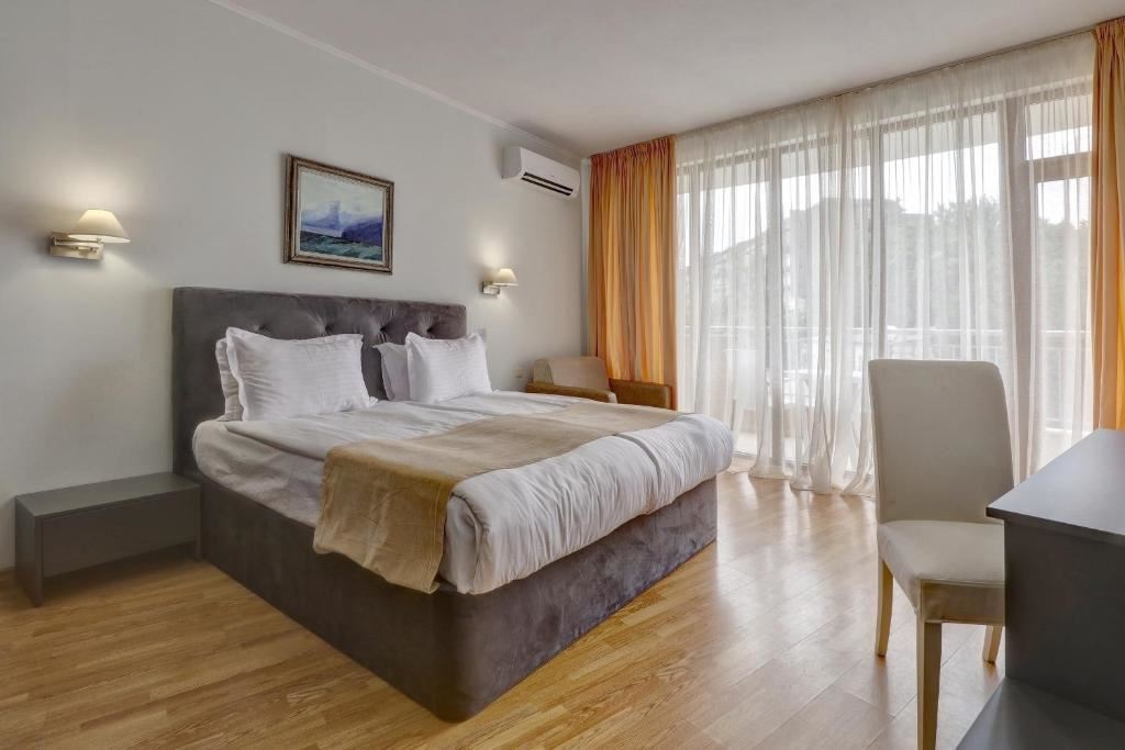 rooms-double-room-park-view