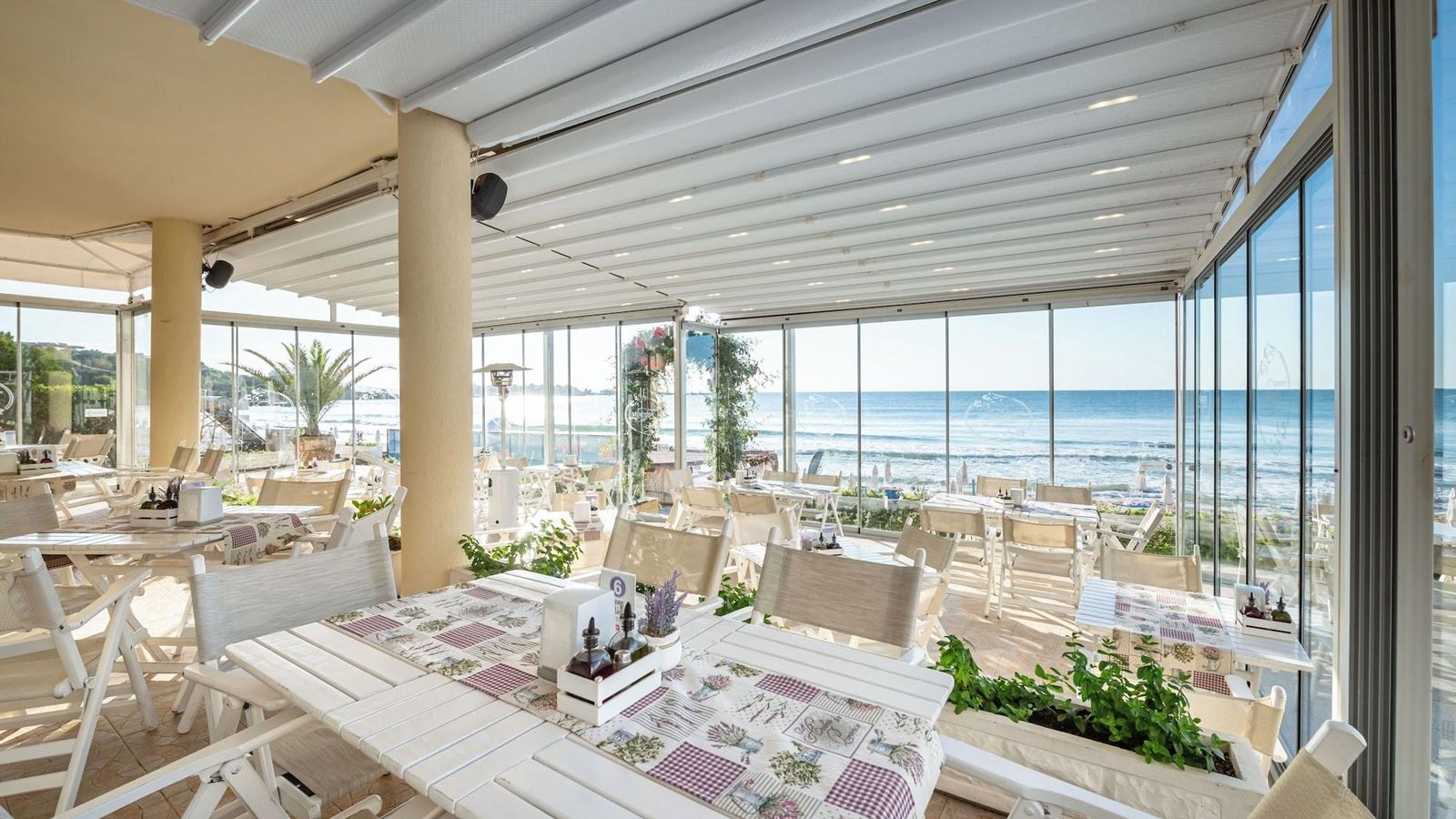 restaurants-restaurants