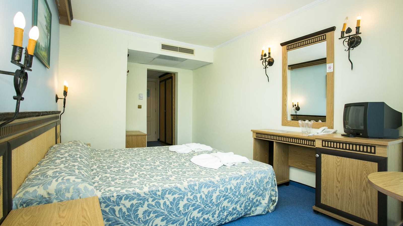 rooms-double-room-metropol-park-view