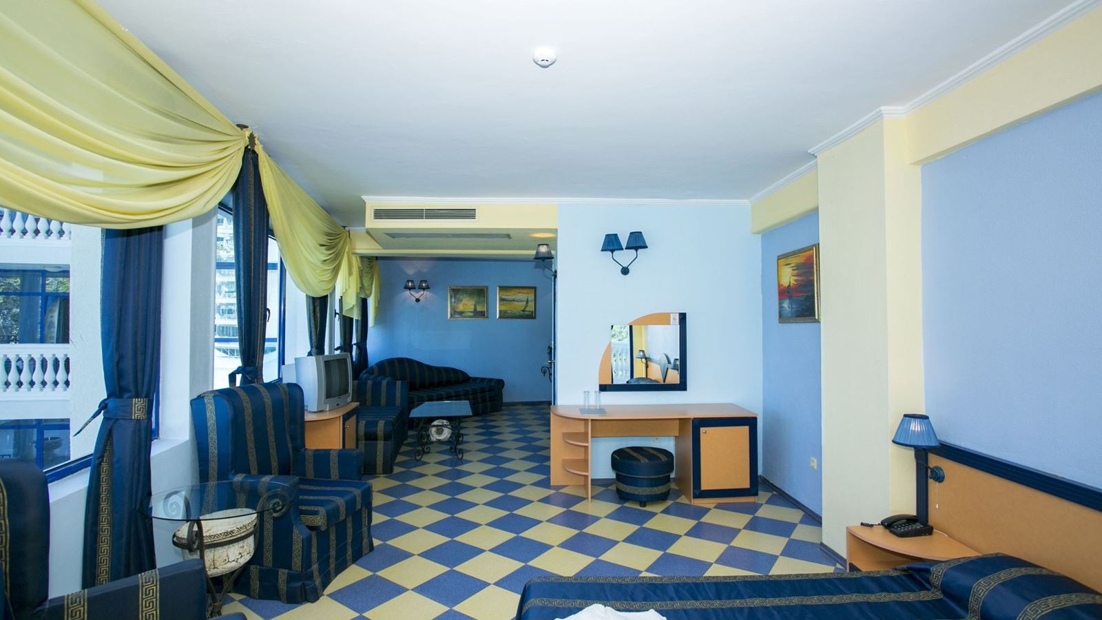 rooms-studio-chaika-park-view