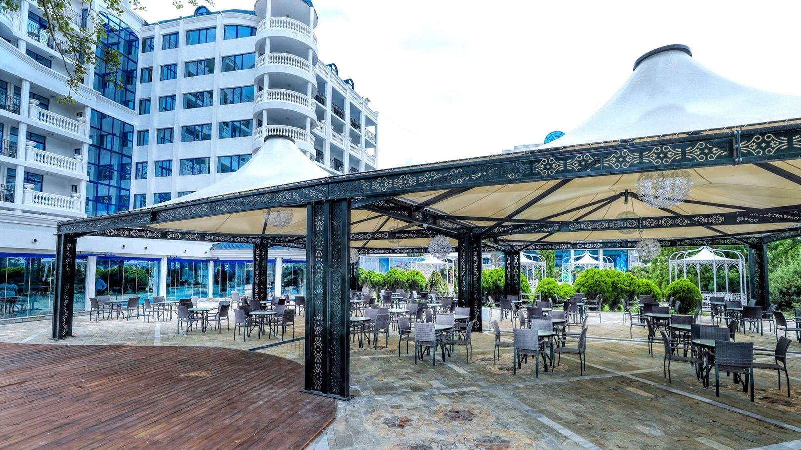 restaurants-main-restaurant-chaika